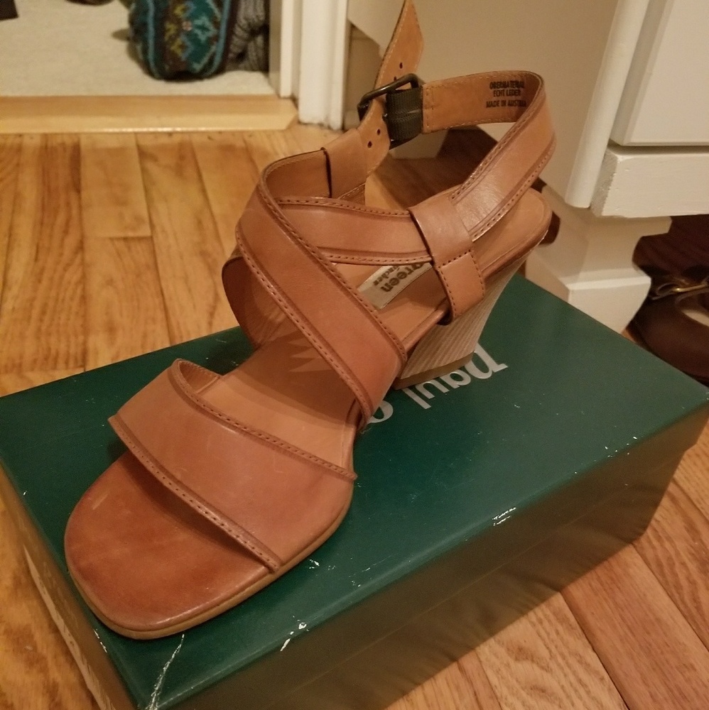 Paul Green Block Heel